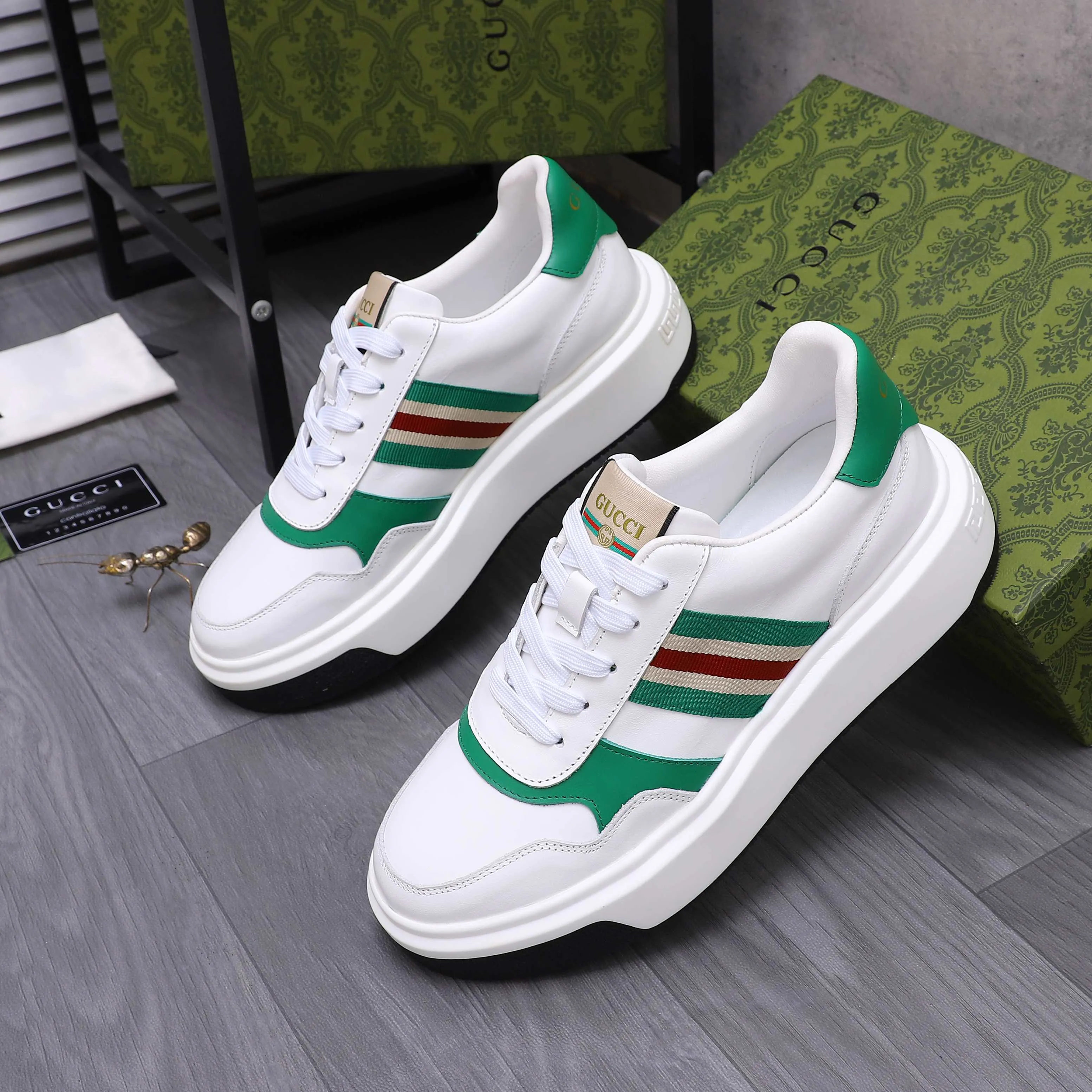 Men's shoes 💰460 Product trademark: GUCCI "Gucci" men's casual sneakers Regular size: 38-44 Product materials: Selected cowhide stitching upper, sheepskin lining, rubber outsole
